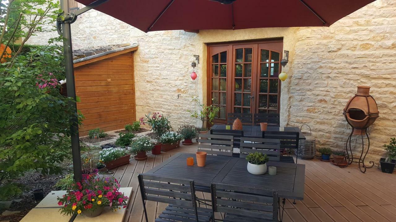 B&B Des Histoires D'Anges - Cote Jardin - Accueil Velo Tournus Zewnętrze zdjęcie